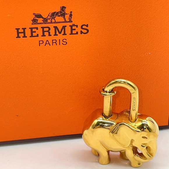 Authentic HERMES Cadena Elephant Charm Keychain GOLD w/Box LIMITED EDITION - Picture 1 of 5